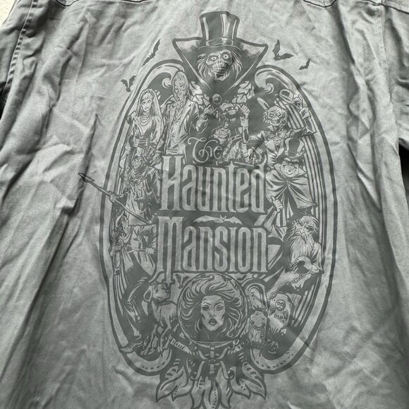 Disney Shirt Jacket Adult XL Gray Haunted Mansion Madame Leota Button Up - Picture 4 of 5